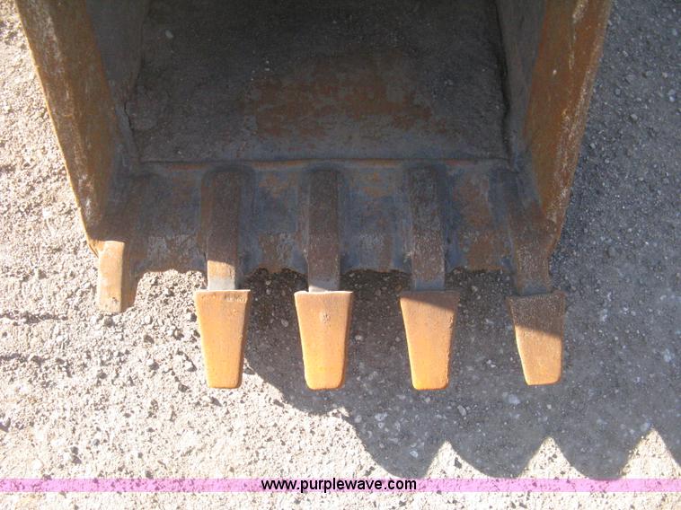 image for item I5745 1995 John Deere 190E excavator