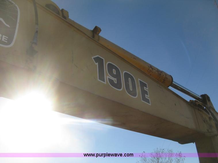 image for item I5745 1995 John Deere 190E excavator