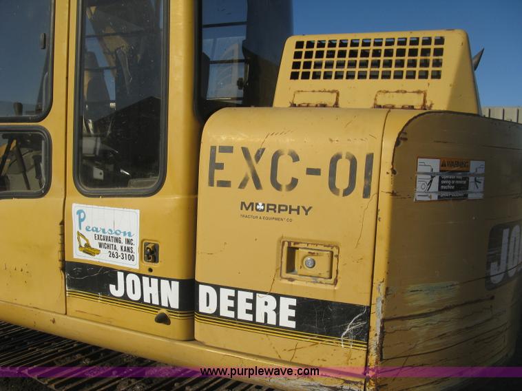 image for item I5745 1995 John Deere 190E excavator