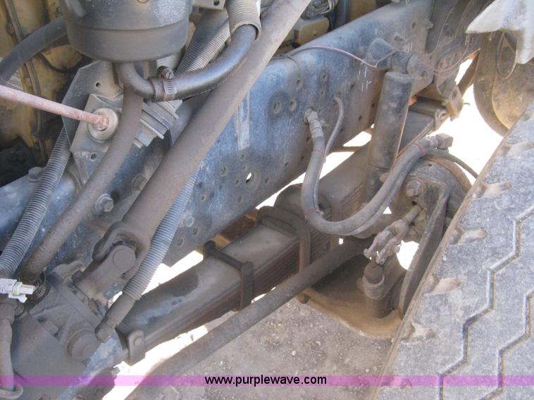 image for item I5747 2000 International F2674 dump truck