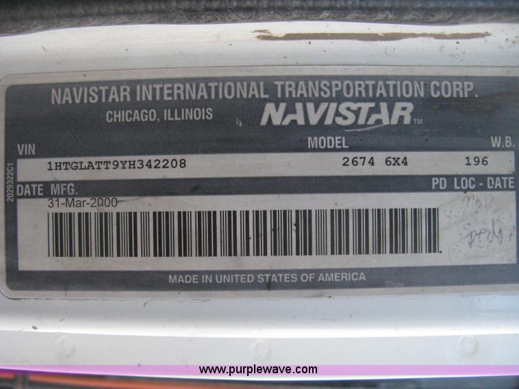 image for item I5747 2000 International F2674 dump truck