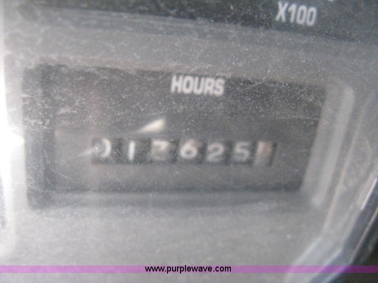 image for item I5748 2001 International F2674 dump truck