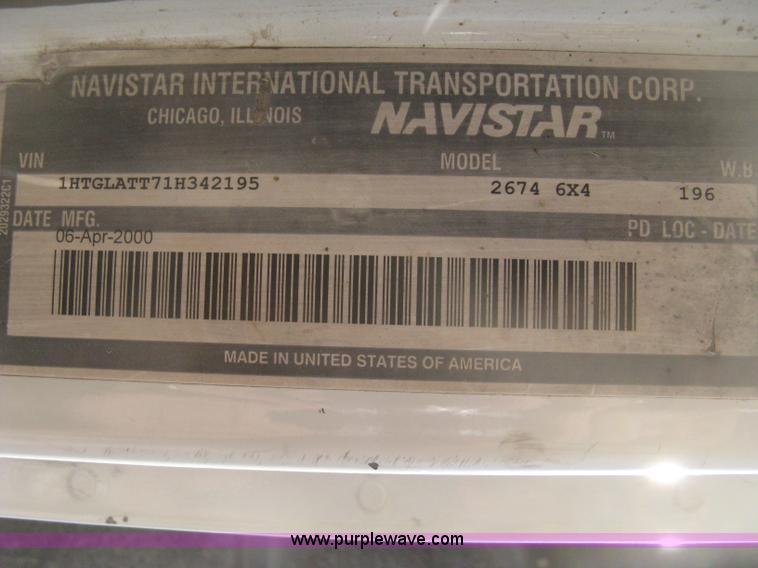 image for item I5748 2001 International F2674 dump truck