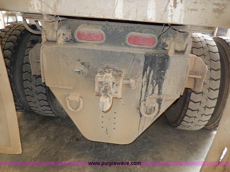 image for item I9490 1987 International S1954 dump truck