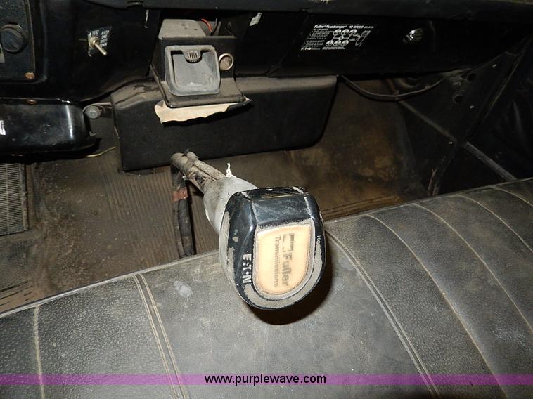 image for item I9491 1986 Chevrolet Kodiak flatbed truck