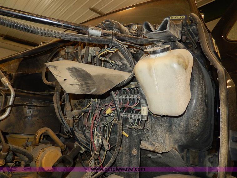 image for item I9491 1986 Chevrolet Kodiak flatbed truck