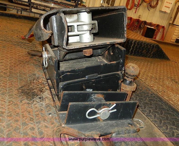 image for item I9491 1986 Chevrolet Kodiak flatbed truck