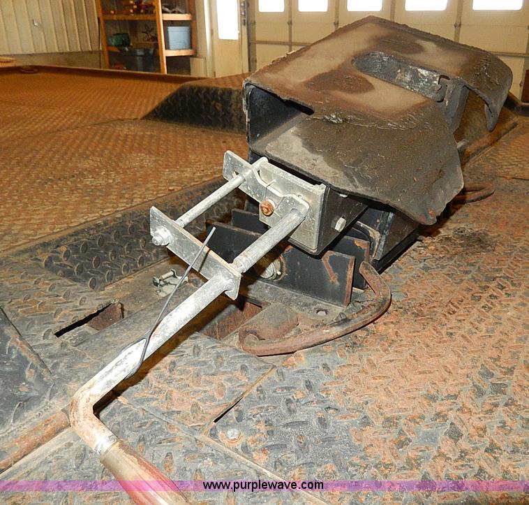 image for item I9491 1986 Chevrolet Kodiak flatbed truck