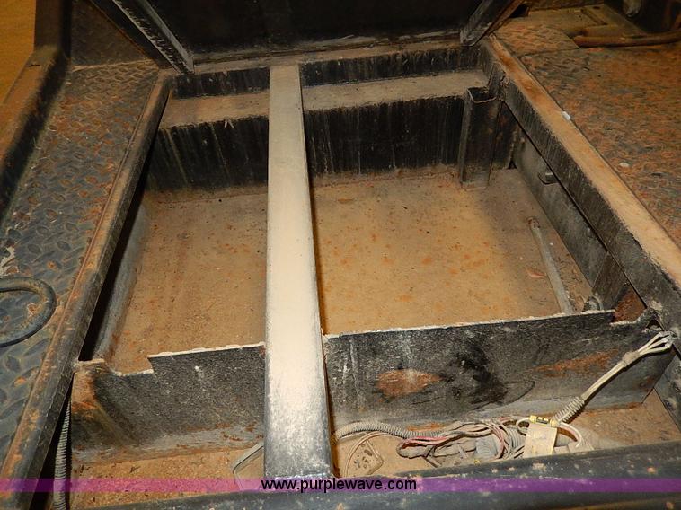 image for item I9491 1986 Chevrolet Kodiak flatbed truck