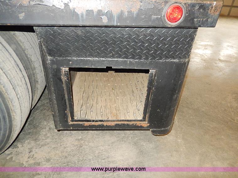 image for item I9491 1986 Chevrolet Kodiak flatbed truck