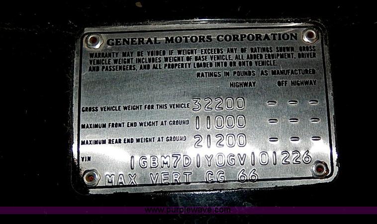 image for item I9491 1986 Chevrolet Kodiak flatbed truck