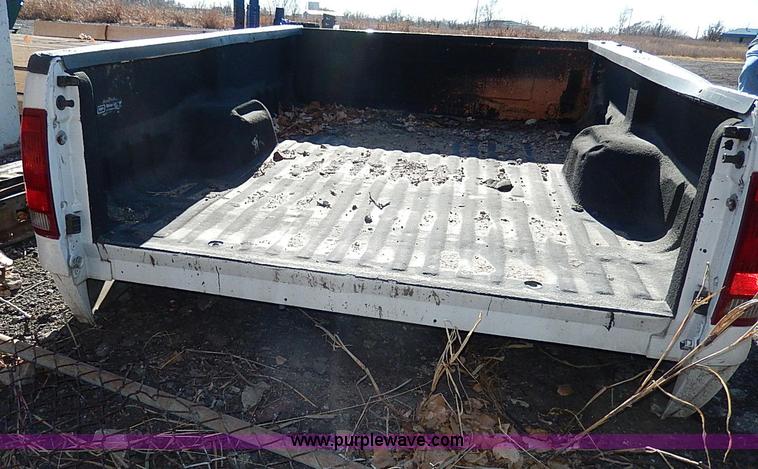 image for item AP9792 2002 Ford F250 pickup truck bed