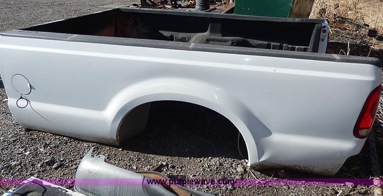 image for item AP9792 2002 Ford F250 pickup truck bed