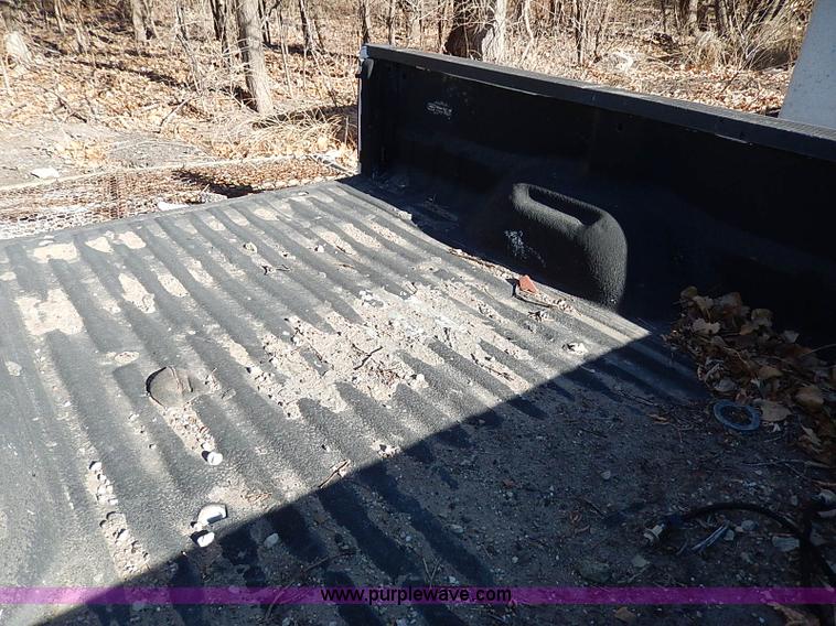 image for item AP9792 2002 Ford F250 pickup truck bed