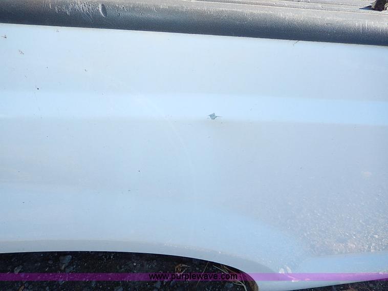 image for item AP9792 2002 Ford F250 pickup truck bed