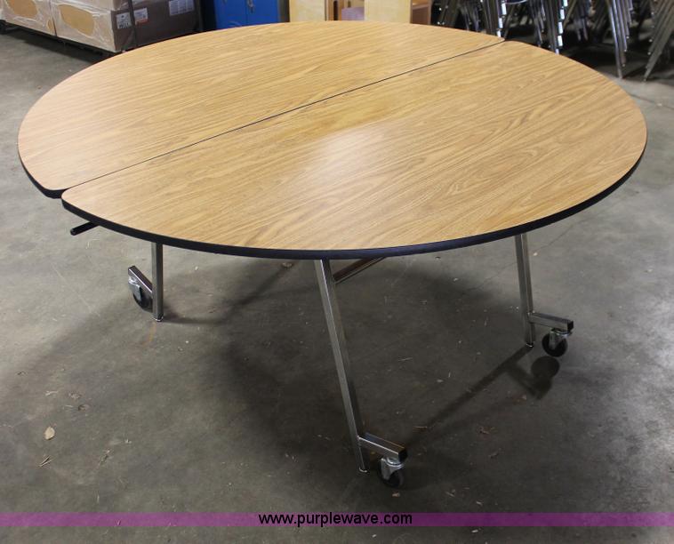 image for item AZ9441 (5) folding round top tables