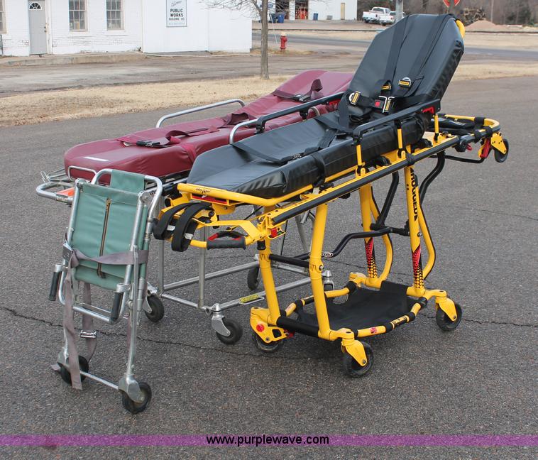 image for item AZ9452 Stryker Rugged 6092 EZ-PRO R4 emergency cot