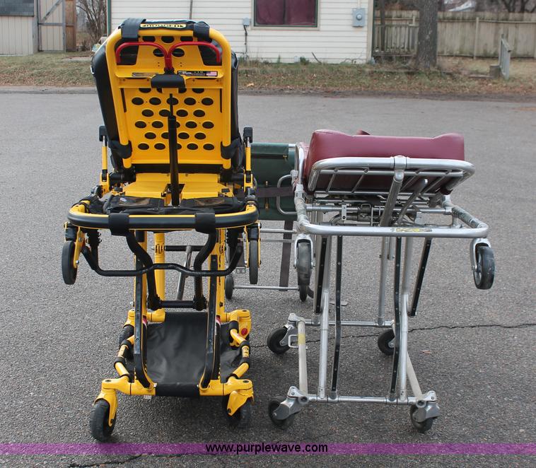 image for item AZ9452 Stryker Rugged 6092 EZ-PRO R4 emergency cot