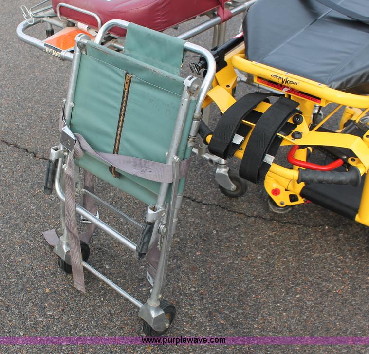 image for item AZ9452 Stryker Rugged 6092 EZ-PRO R4 emergency cot