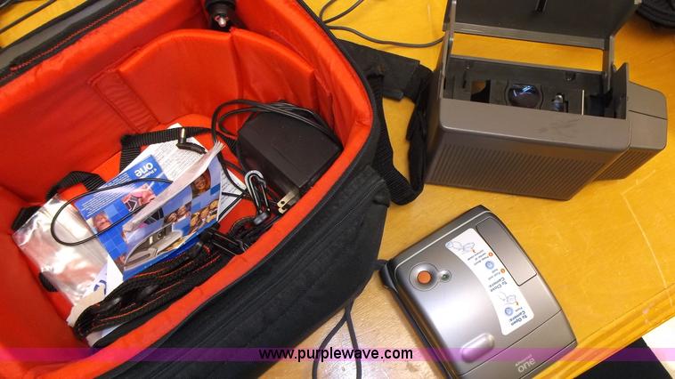 image for item C1682 Assorted items