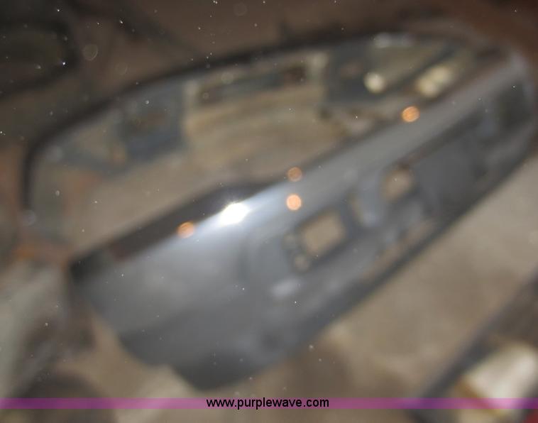 image for item F8064 (2) Ford Super Duty bumpers