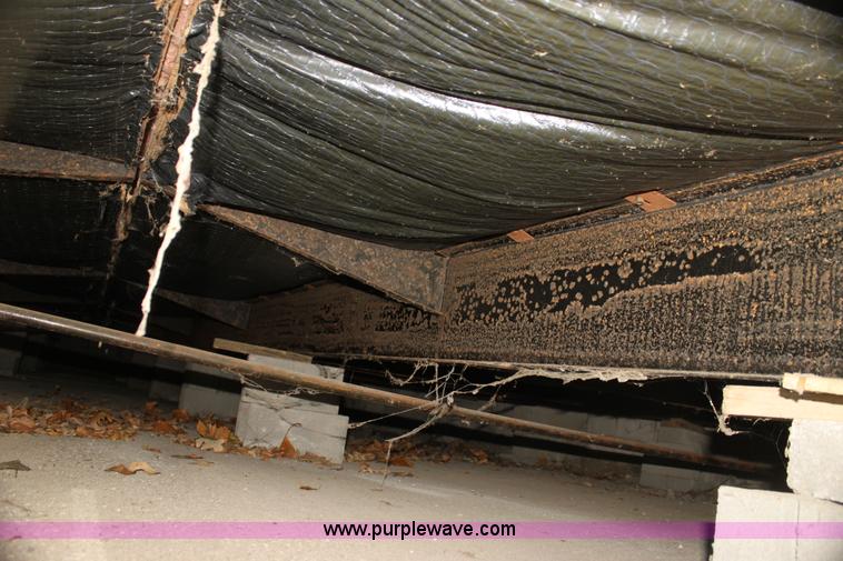 image for item G4443 1994 double wide classroom trailer