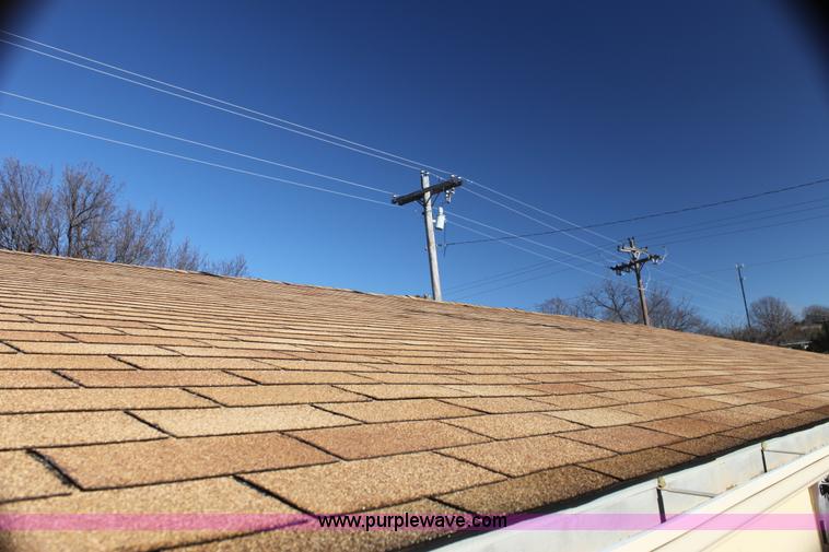 image for item G4443 1994 double wide classroom trailer