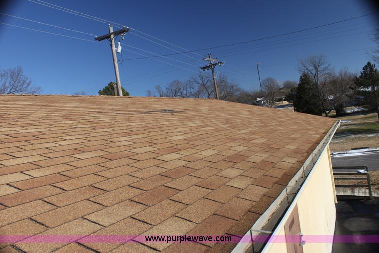 image for item G4443 1994 double wide classroom trailer