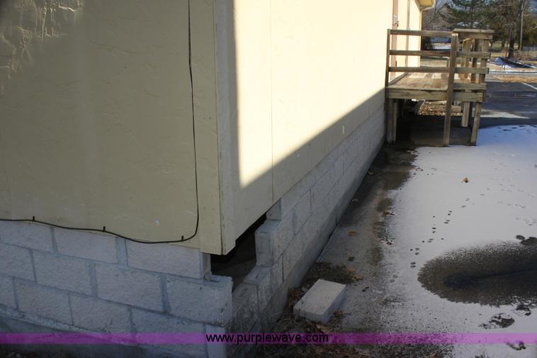 image for item G4443 1994 double wide classroom trailer