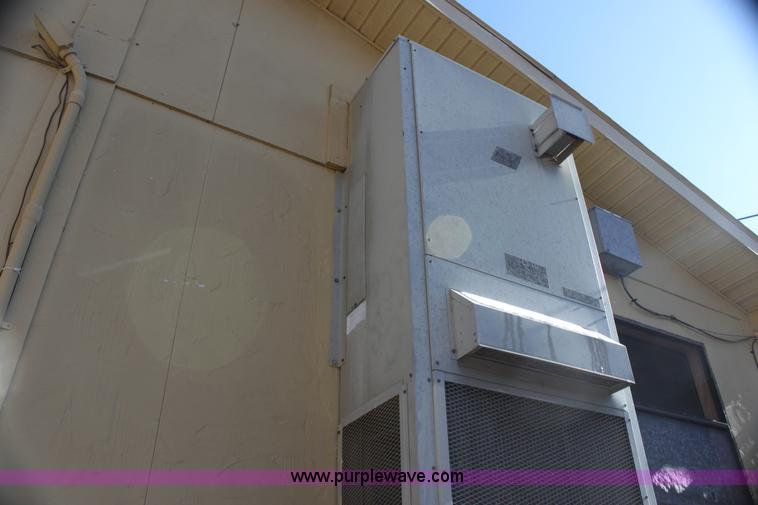 image for item G4443 1994 double wide classroom trailer