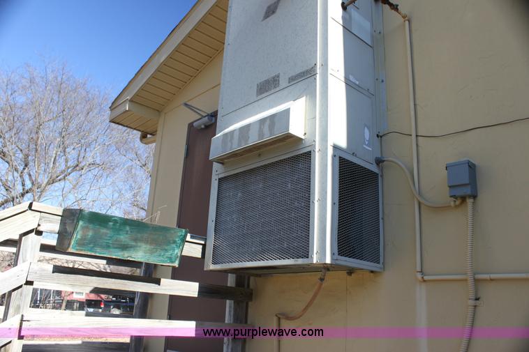 image for item G4443 1994 double wide classroom trailer