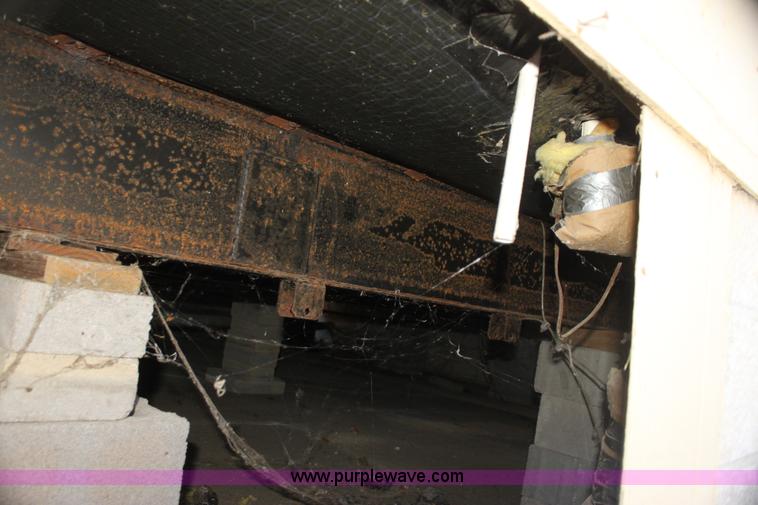 image for item G4443 1994 double wide classroom trailer