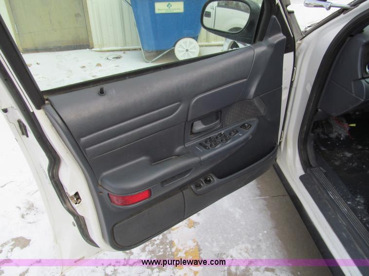image for item G9681 2002 Ford Crown Victoria Police Interceptor