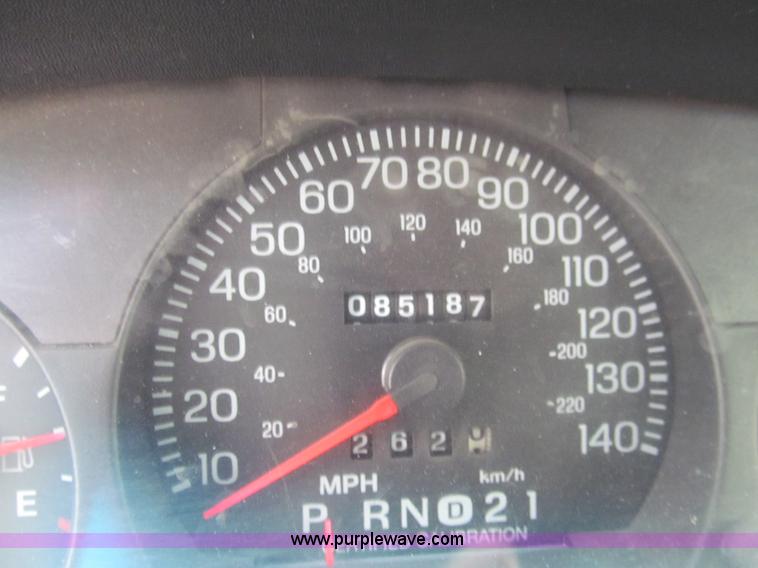 image for item G9681 2002 Ford Crown Victoria Police Interceptor