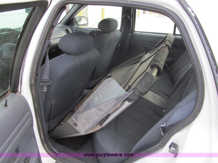 image for item G9681 2002 Ford Crown Victoria Police Interceptor