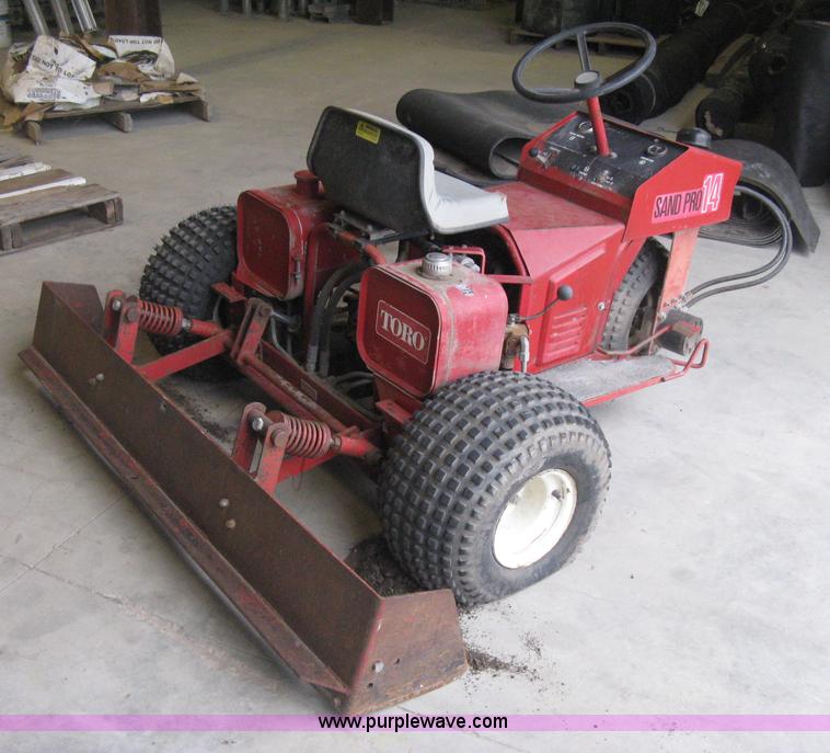 image for item H4299 Toro Sand Pro 14 ride-on sand plane