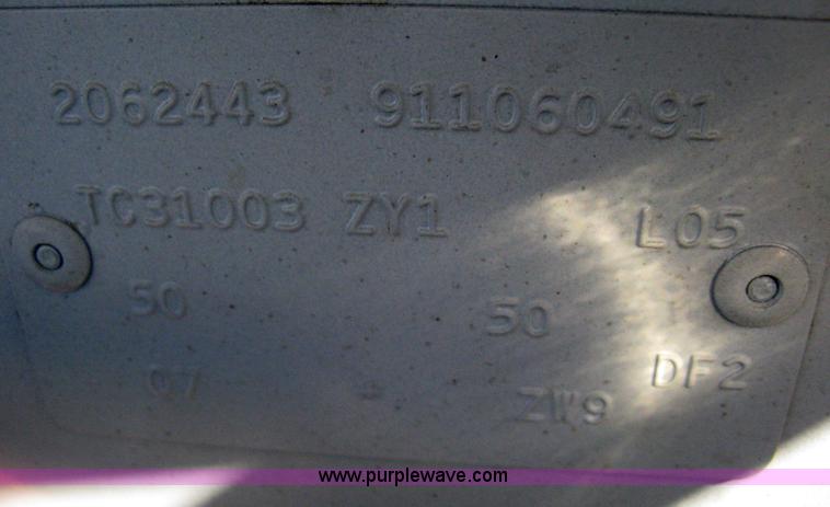 image for item H4337 1991 GMC Sierra 3500 SL utility bucket truck