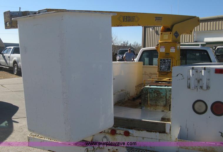 image for item H4337 1991 GMC Sierra 3500 SL utility bucket truck