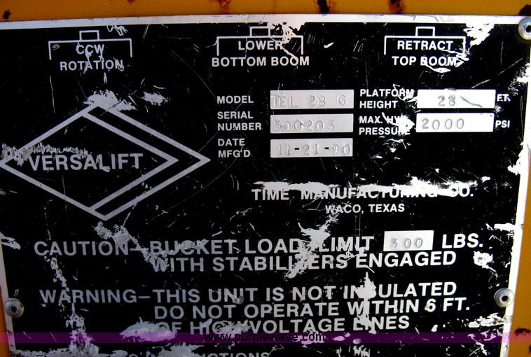 image for item H4337 1991 GMC Sierra 3500 SL utility bucket truck