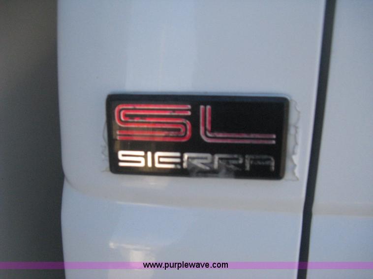 image for item H4337 1991 GMC Sierra 3500 SL utility bucket truck