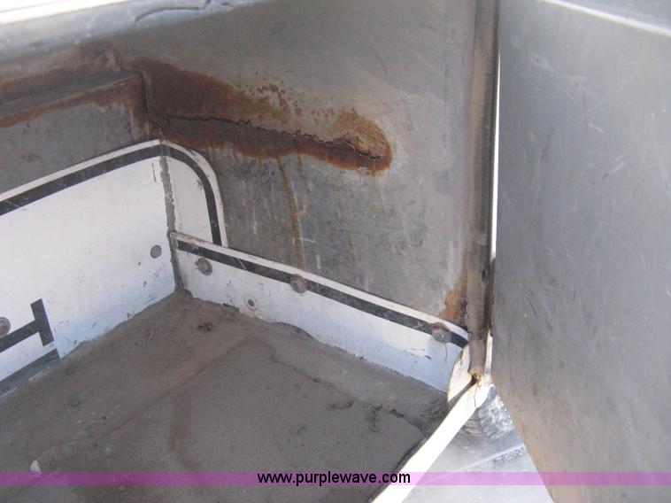 image for item H4337 1991 GMC Sierra 3500 SL utility bucket truck