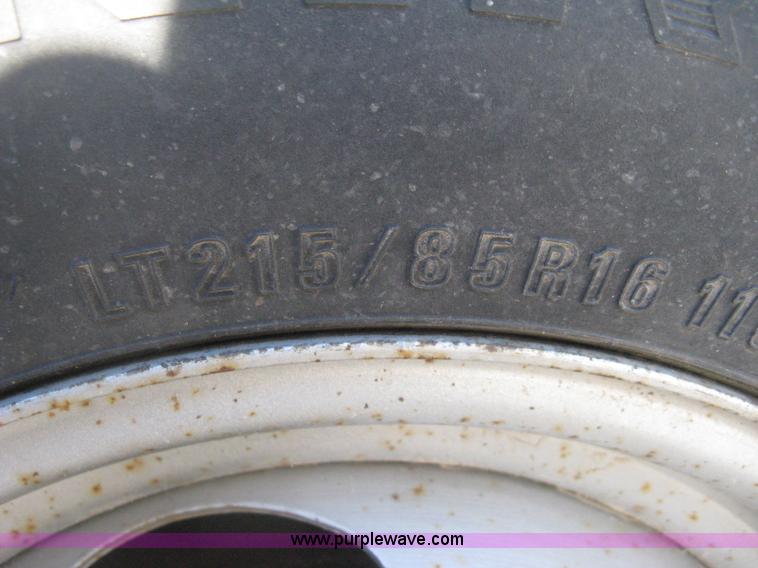 image for item H4337 1991 GMC Sierra 3500 SL utility bucket truck