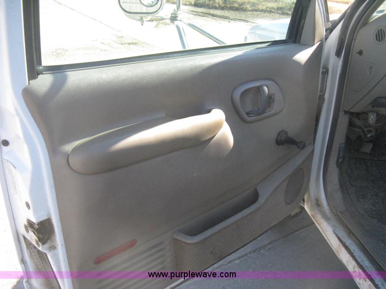 image for item H4338 1999 Chevrolet 3500 utility truck