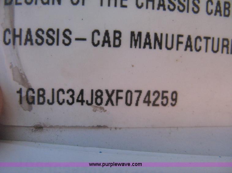 image for item H4338 1999 Chevrolet 3500 utility truck