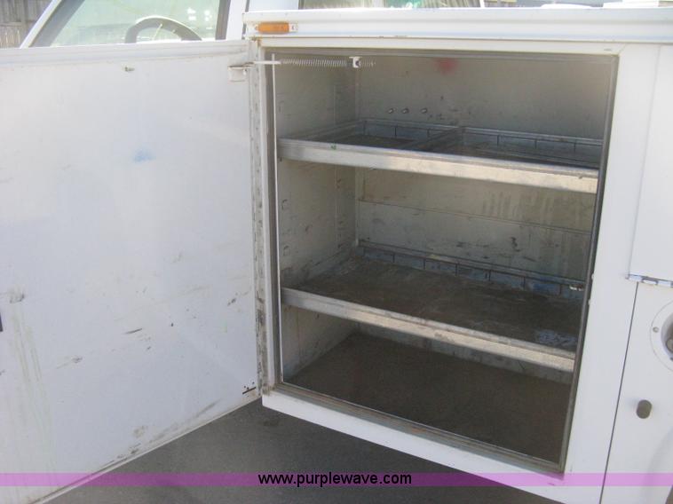 image for item H4338 1999 Chevrolet 3500 utility truck