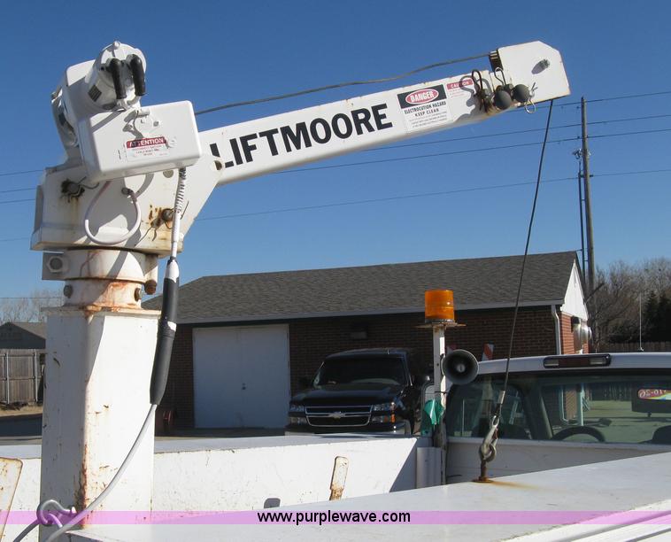 image for item H4338 1999 Chevrolet 3500 utility truck