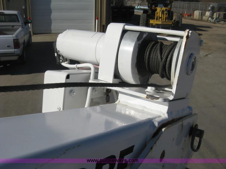 image for item H4338 1999 Chevrolet 3500 utility truck