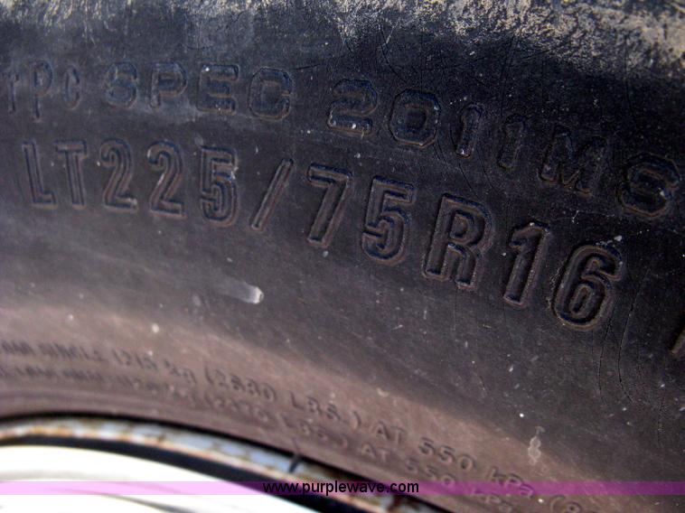 image for item H4338 1999 Chevrolet 3500 utility truck