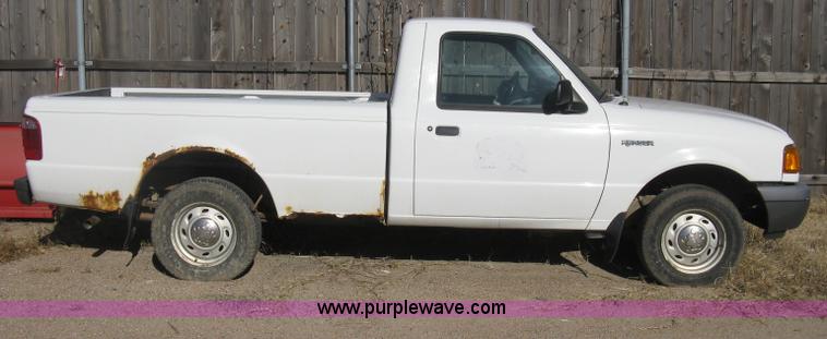 image for item H4339 2002 Ford Ranger XLT pickup truck