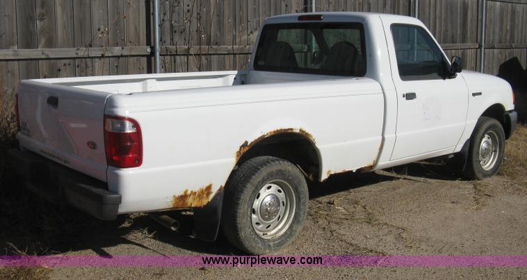 image for item H4339 2002 Ford Ranger XLT pickup truck